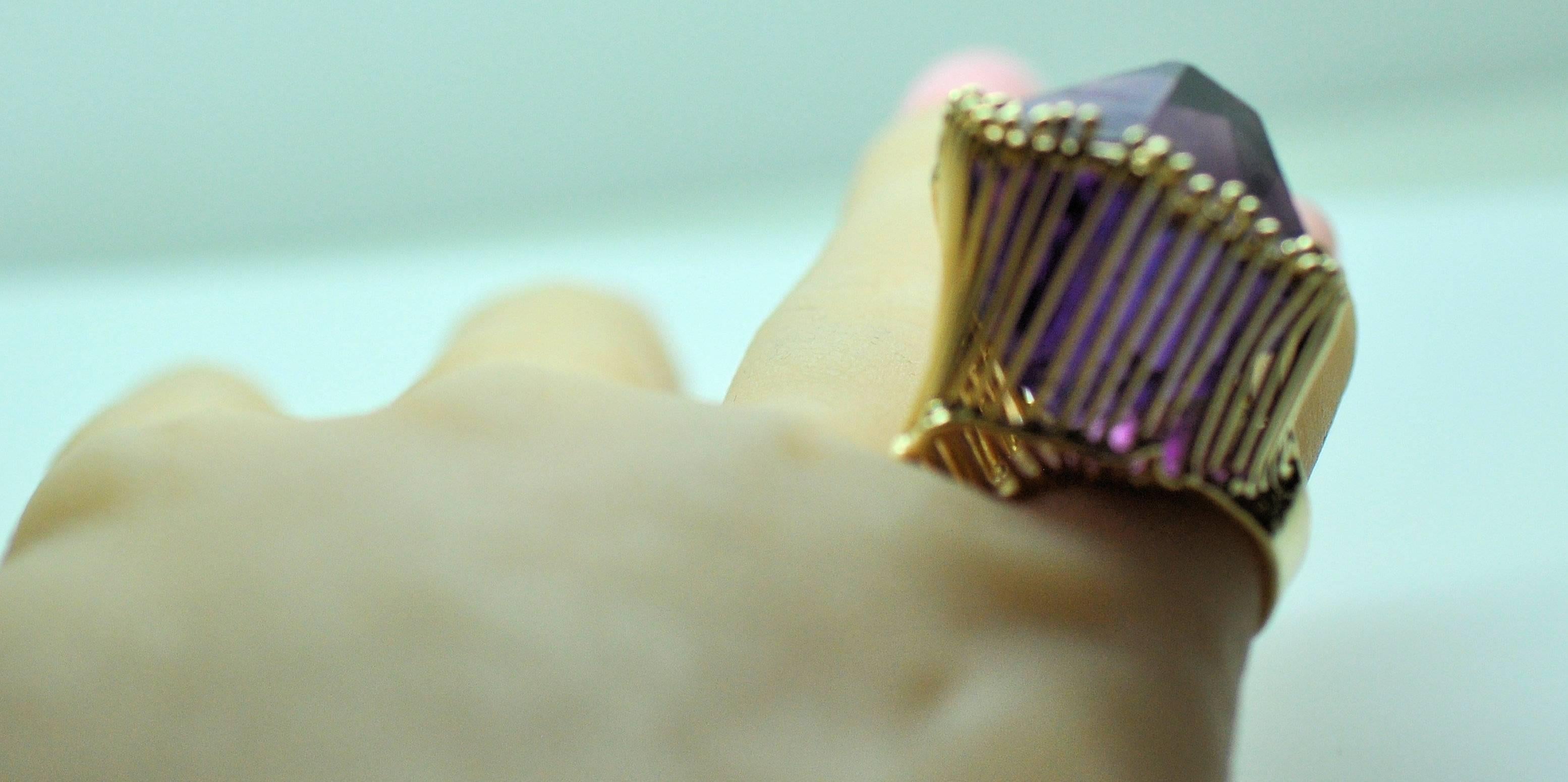 1980s Gold Amethyst Crystal Custom Ring In Excellent Condition For Sale In Dallas, TX