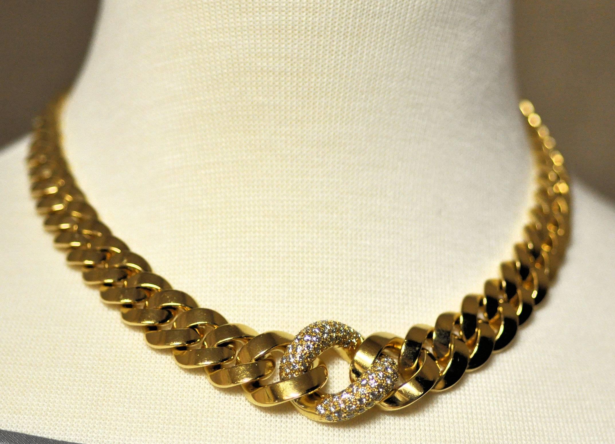 Diamond Graduated Link Gold Necklace For Sale 2