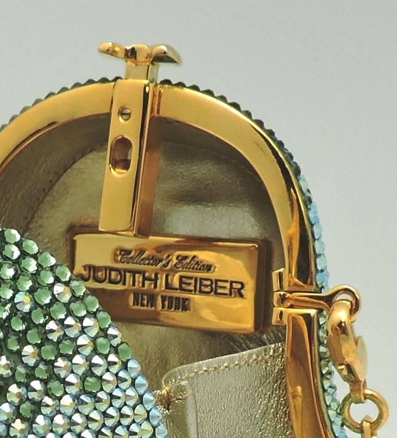 Judith Leiber Forelle Pear Swarovski Crystal Green Jeweled Evening Bag  For Sale 4