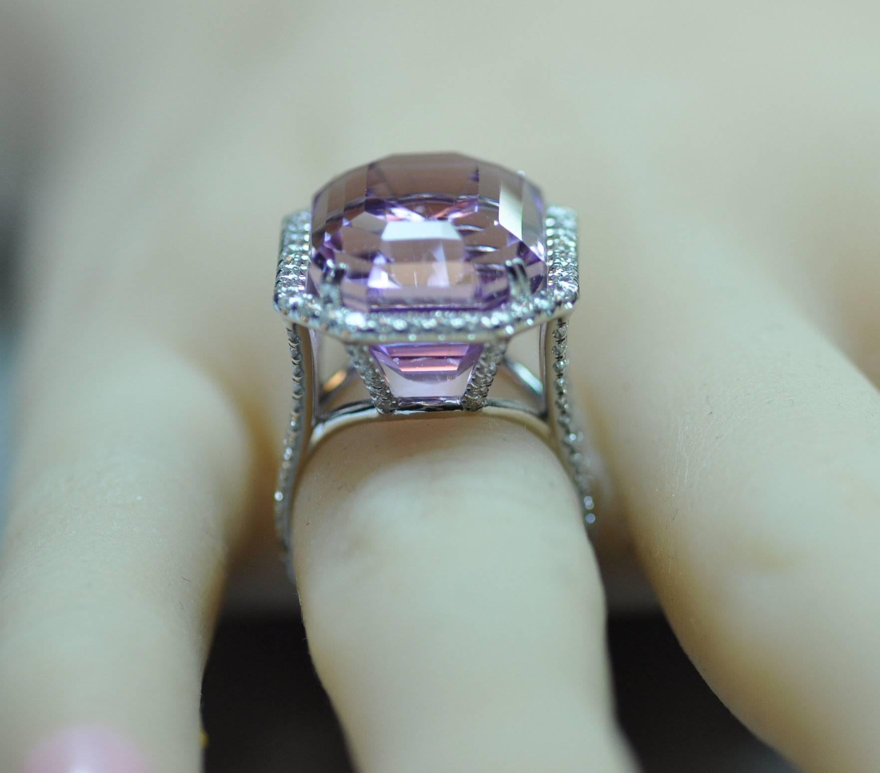25.50 Carat Kunzite Diamond White Gold Ring In New Condition In Dallas, TX