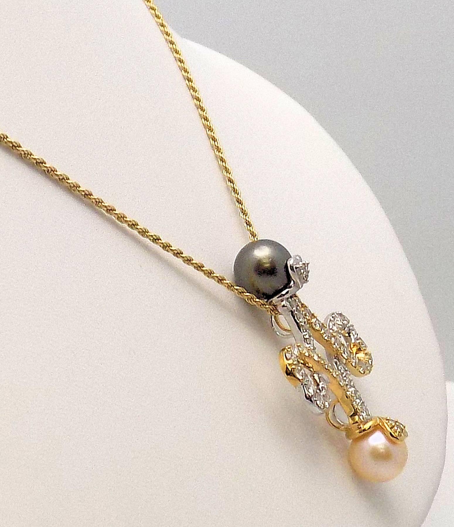 Women's Pearl Diamond Double Heart Pendant Chain For Sale