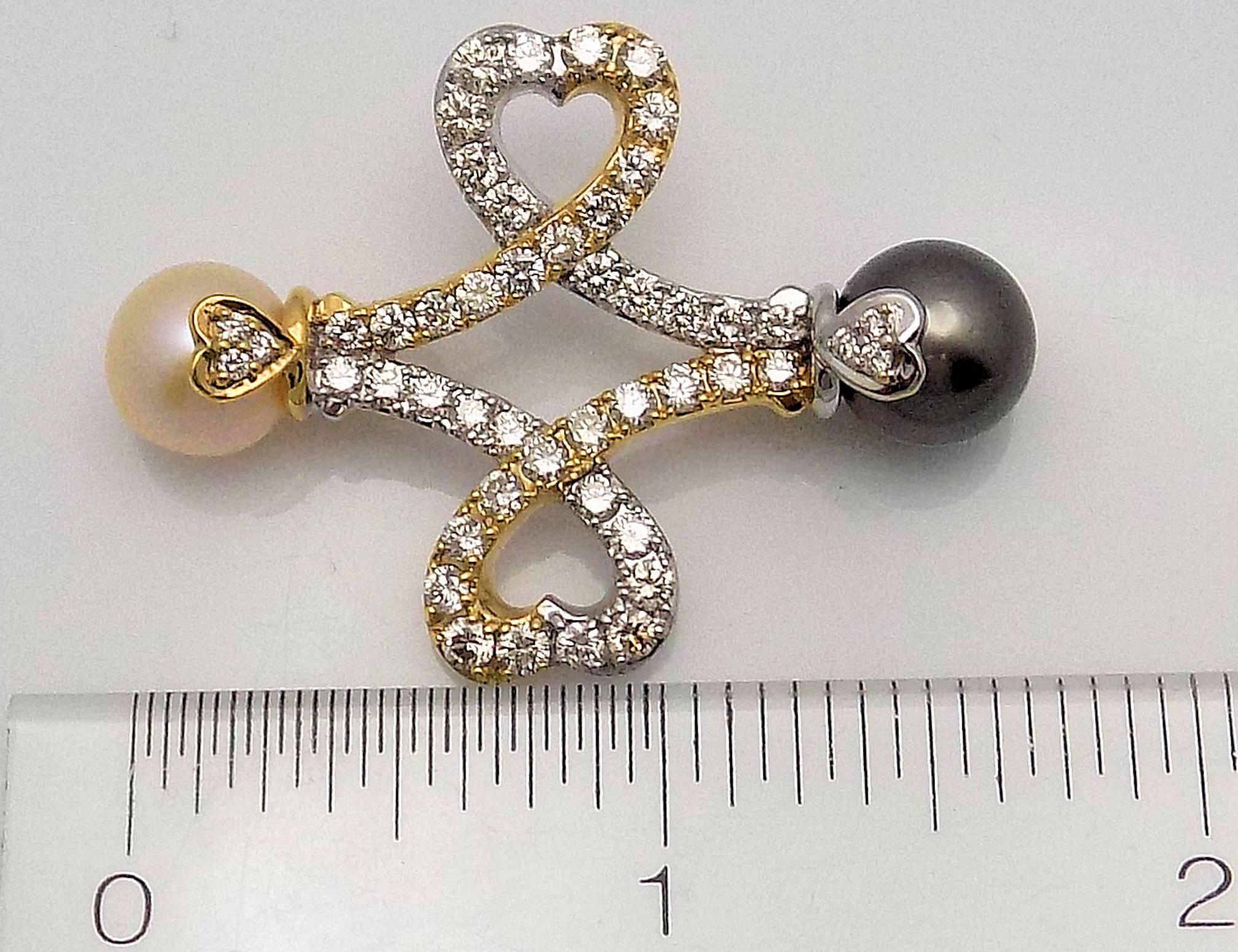 Pearl Diamond Double Heart Pendant Chain For Sale 4