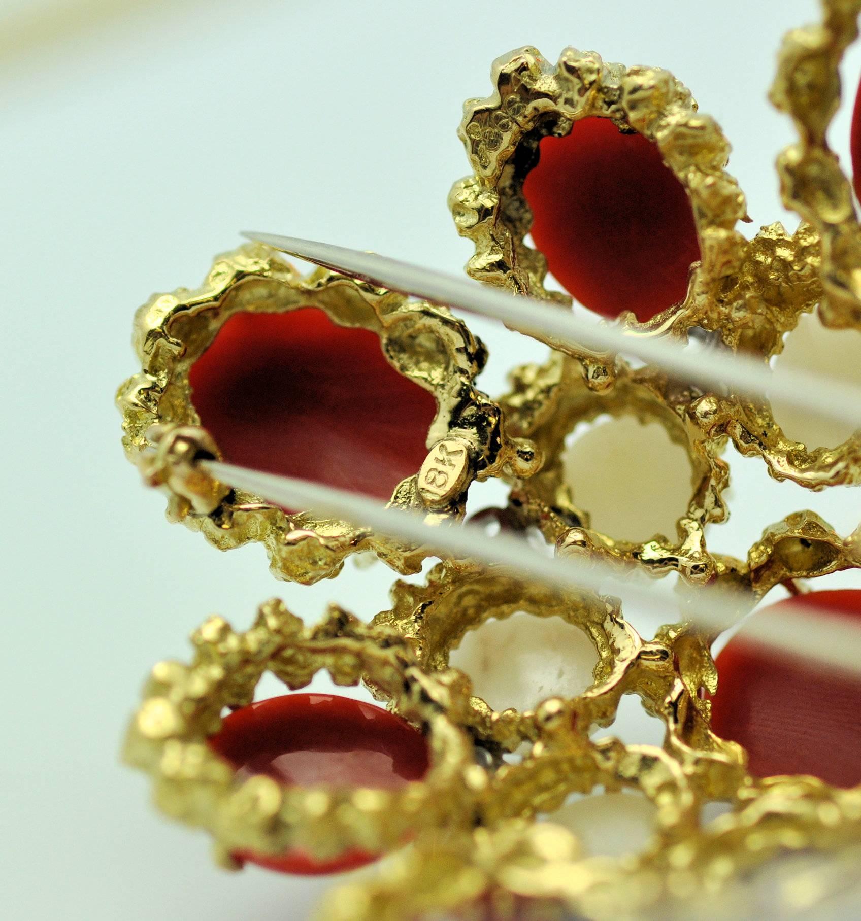 Modern 18 Karat Gold, Coral and Diamond Brooch-Pendant For Sale