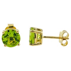 14 kt Yellow gold 2.62ct Peridot
Lime Zest
Studs 14 kt Yellow gold 2.62ct Peridot
Lime Zest
Studs