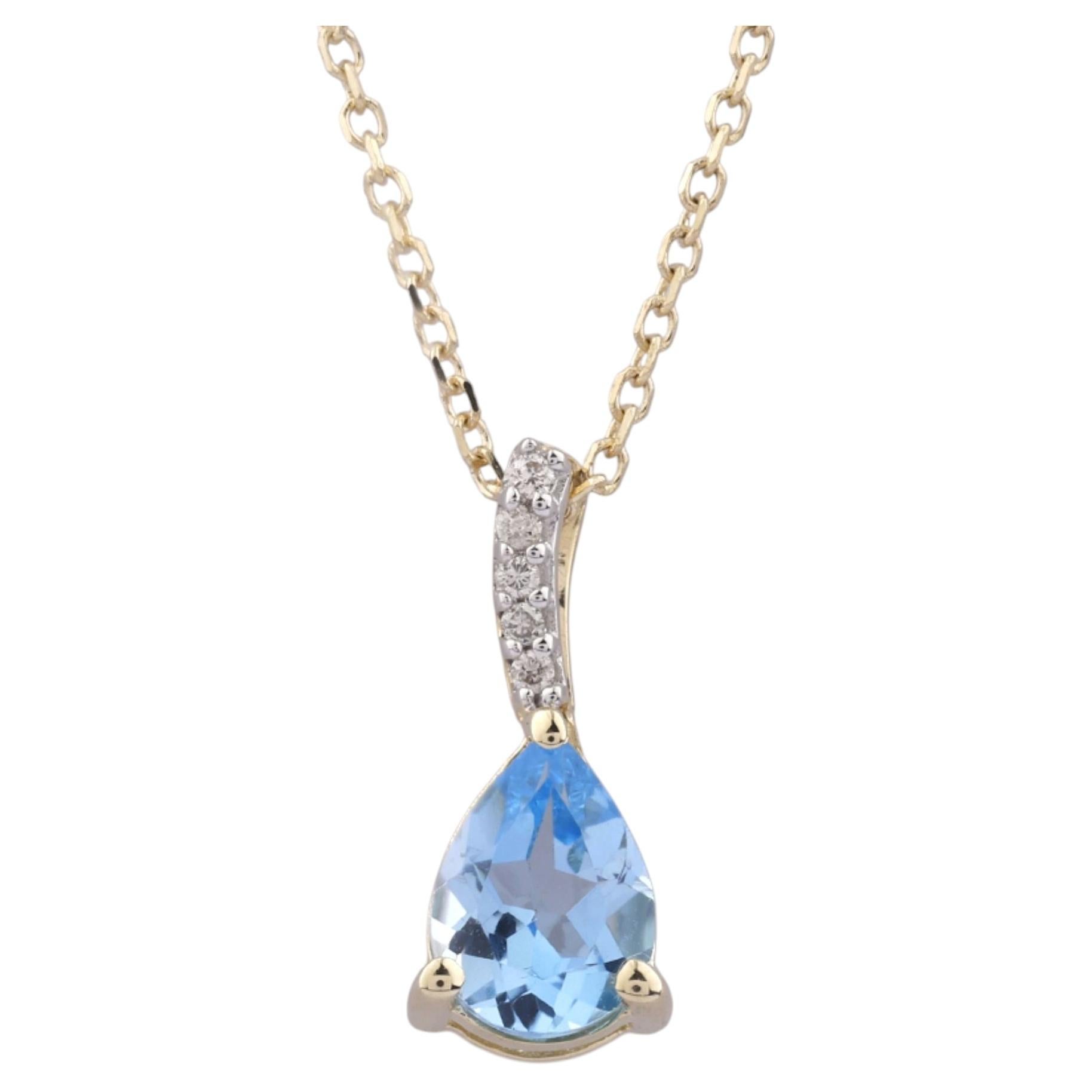 Collana con ciondolo in oro giallo 14K con diamanti e topazio blu svizzero taglio pera