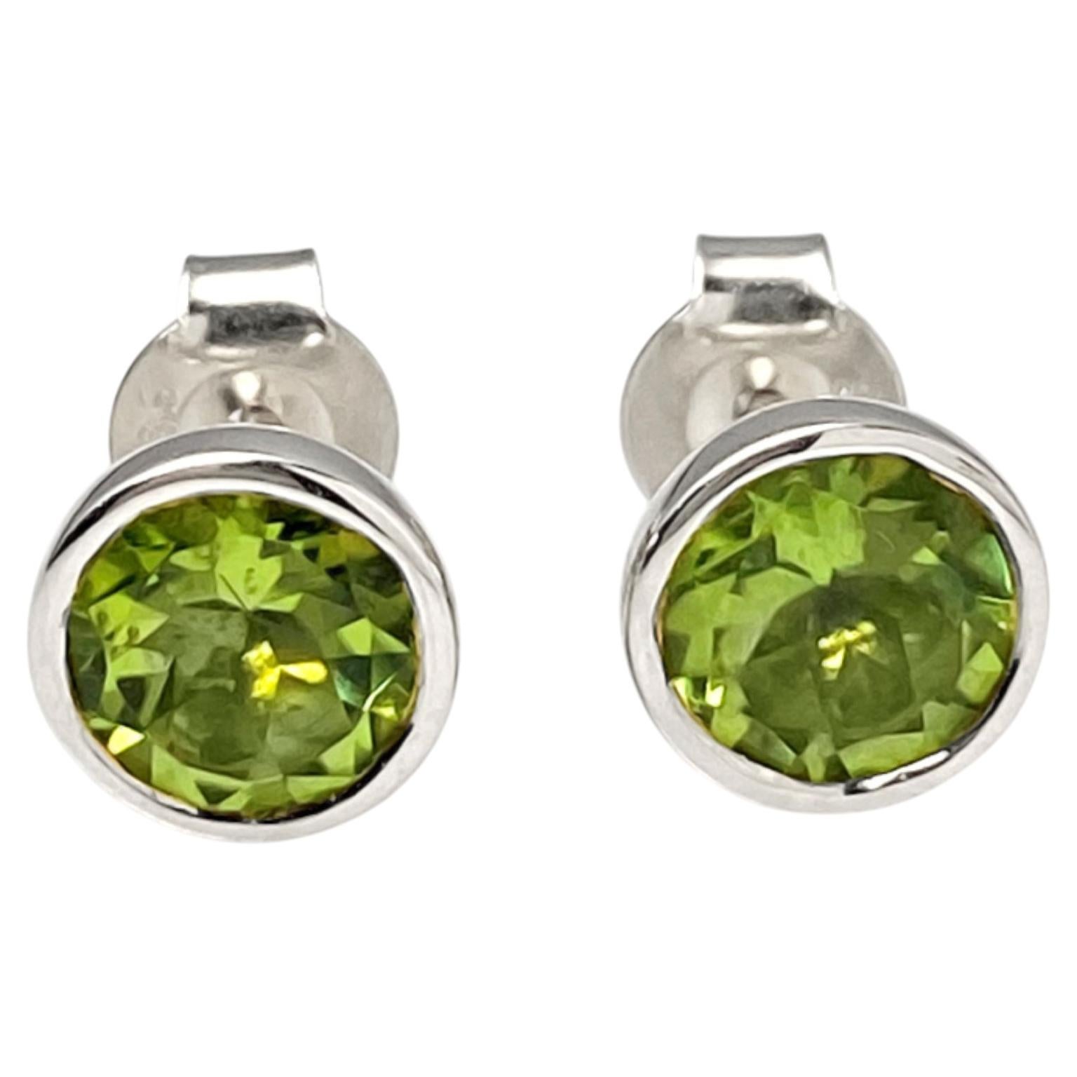 Which stone should a Leo wear?