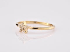 14KT Yellow Gold Round Cut Star Accent Diamond Ring