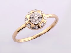 Ring aus 14-Karat-Gelbgold mit rundem Diamanten (0,08 Karat) im Cluster-Halo-Design