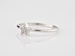 14KT White Gold Round Cut Star Accent Diamond Ring