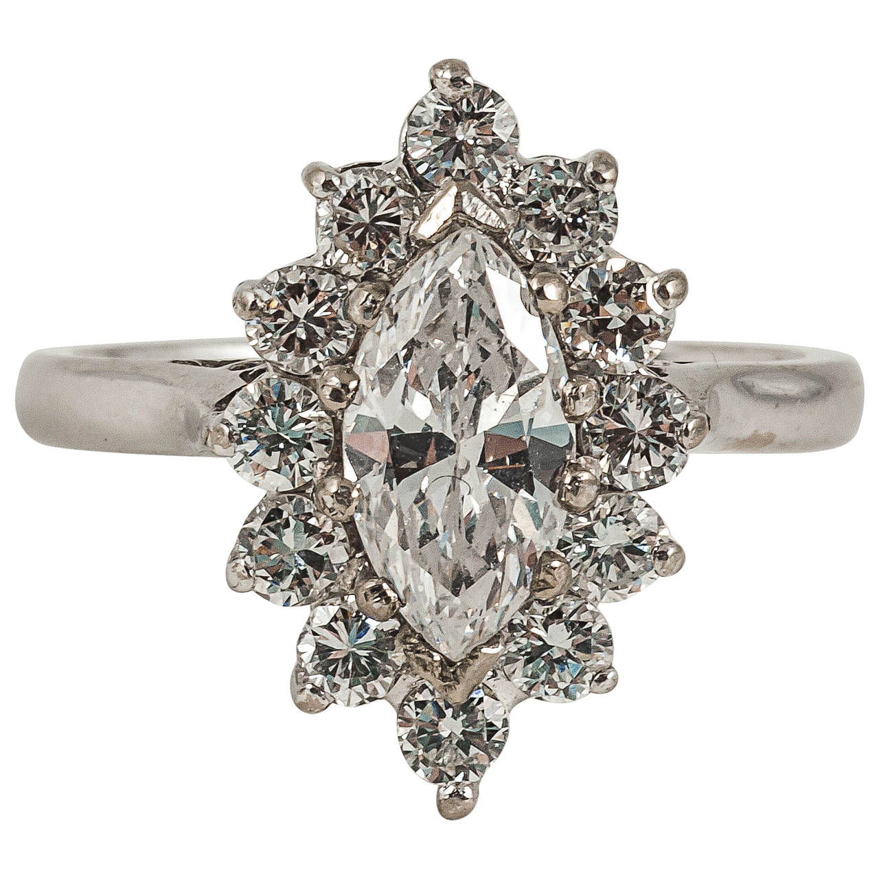 Single Marquise Cut Diamond Cluster Ring in 18 Carat Gold, English circa 1980 For Sale