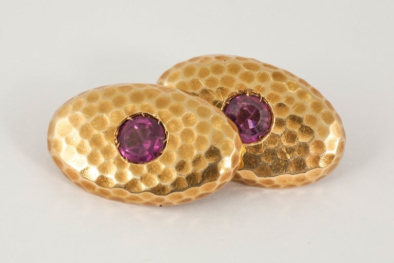 Pair of fine Austrian 15k gold cufflinks of hammered design,set with pink tourmalines,c,1920