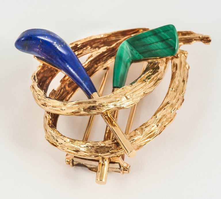 Arts and Crafts Chaumet of Paris gold, lapis, malachite golfing brooch For Sale