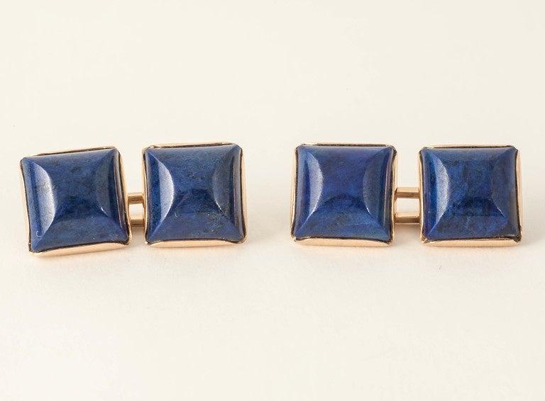 Pair of 14kt gold mounted cufflinks with natural coloured Lapis Lazuli centre.Austrian marked,c.1920-30.Detachable connection