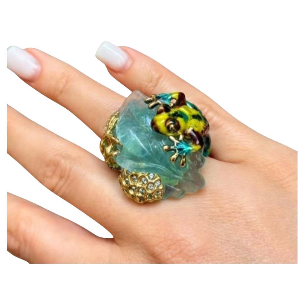 Anello in oro giallo 18 carati smaltato a caldo con 64 carati. Acquamarina di Konforti Gioielli