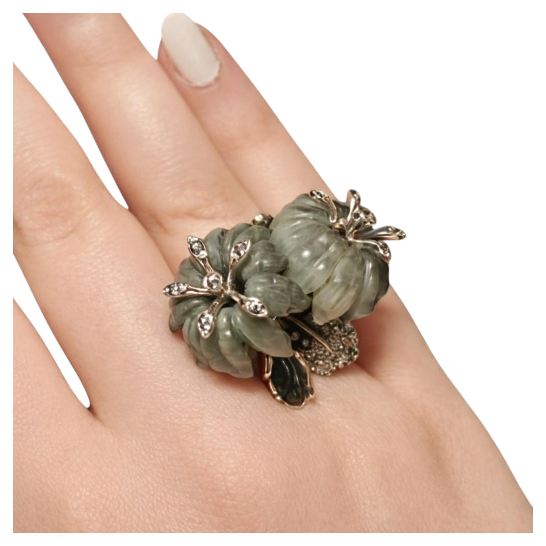 Cat’s Eye Flower Ring 18K White Gold Grey Sapphire Konforti- Ready To Ship For Sale
