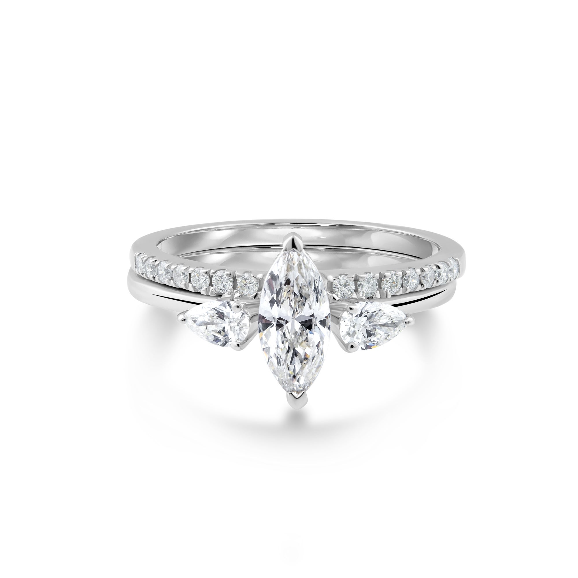 En vente :  Bague à trois pierres en or blanc 18 carats 1,15 ct SI/HI Marquise & Pear Diamond Statement Ring