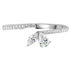 Bague en or blanc 18 carats sertie d'une paire de diamants naturels taille poire de 0,39 carat