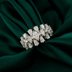 Bague cocktail en or blanc 18 carats, sertie d'un diamant naturel taille poire-marquise de 1,93 carat