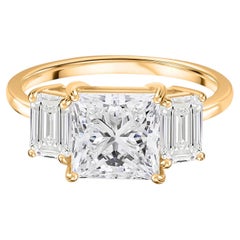 Anillo de tres piedras con diamantes naturales de 4,43 quilates, tallado princesa y esmeralda, en oro amarillo de 18 quilates