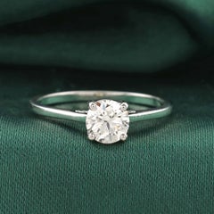 0,72 Karat Solitär-Verlobungsring mit einem natürlichen runden Brillanten aus 18 Karat Weißgold