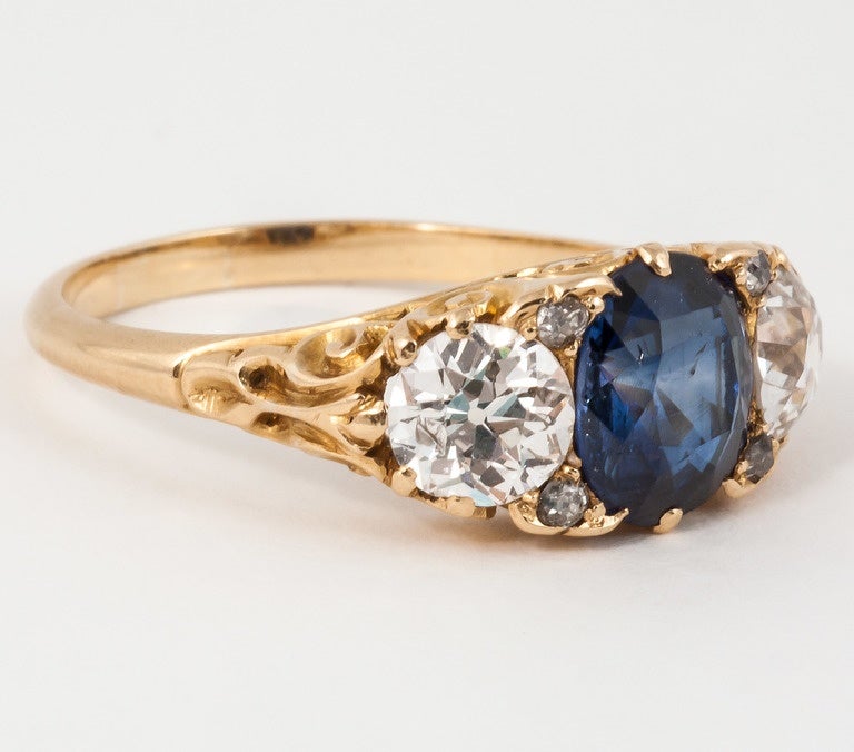 Women's Victorian Sapphire Diamond Gold carved Three stone ring For Sale