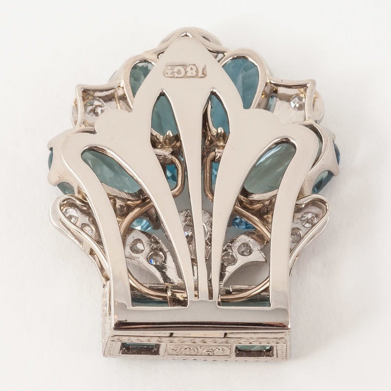 1940s Aquamarine Diamond Gold Single Clip Brooch For Sale 2