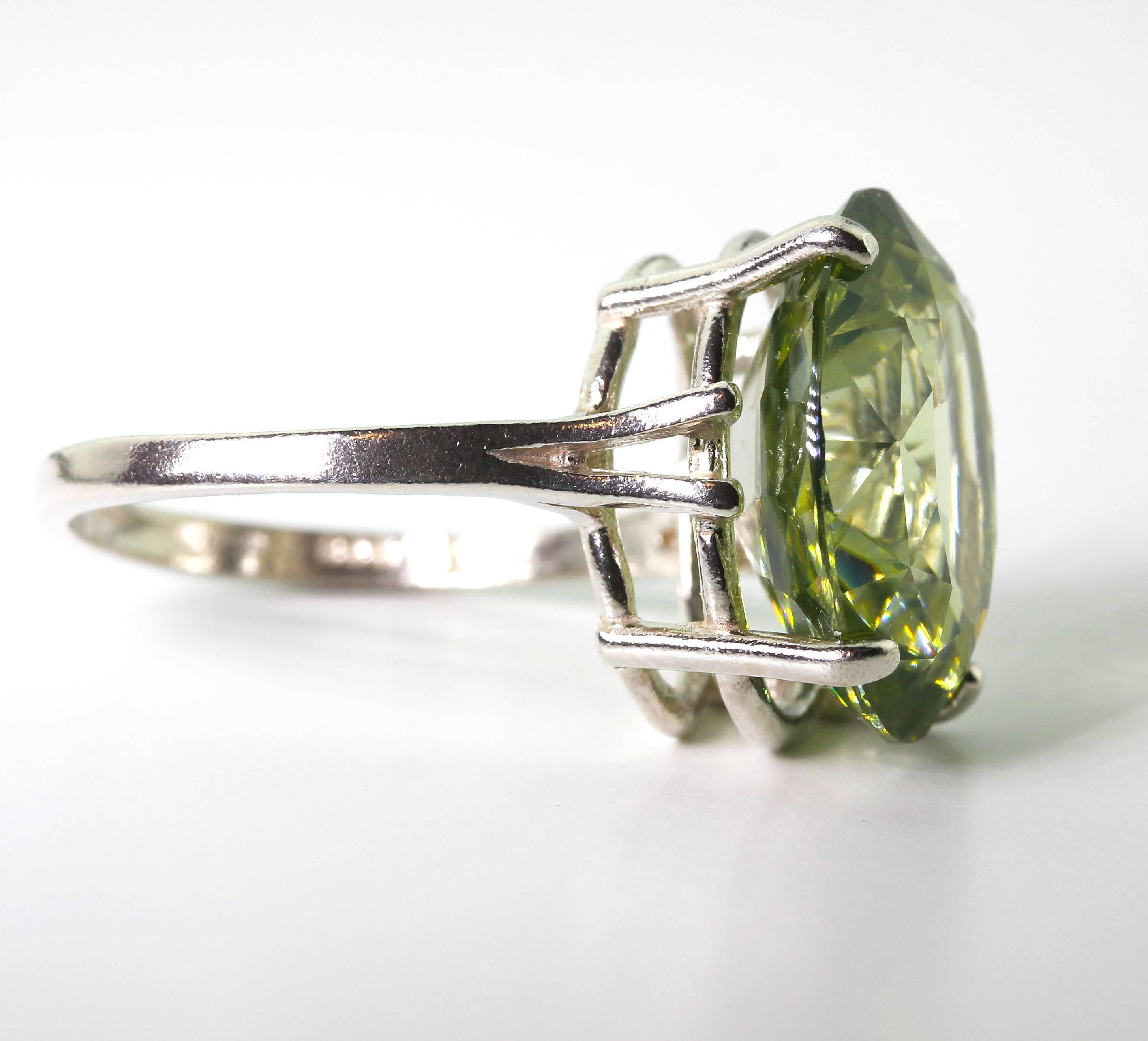 Oval Cut AJD Gorgeous 14.48 Cts Oval Natural Sri Lankan Green Zircon Cocktail Ring For Sale