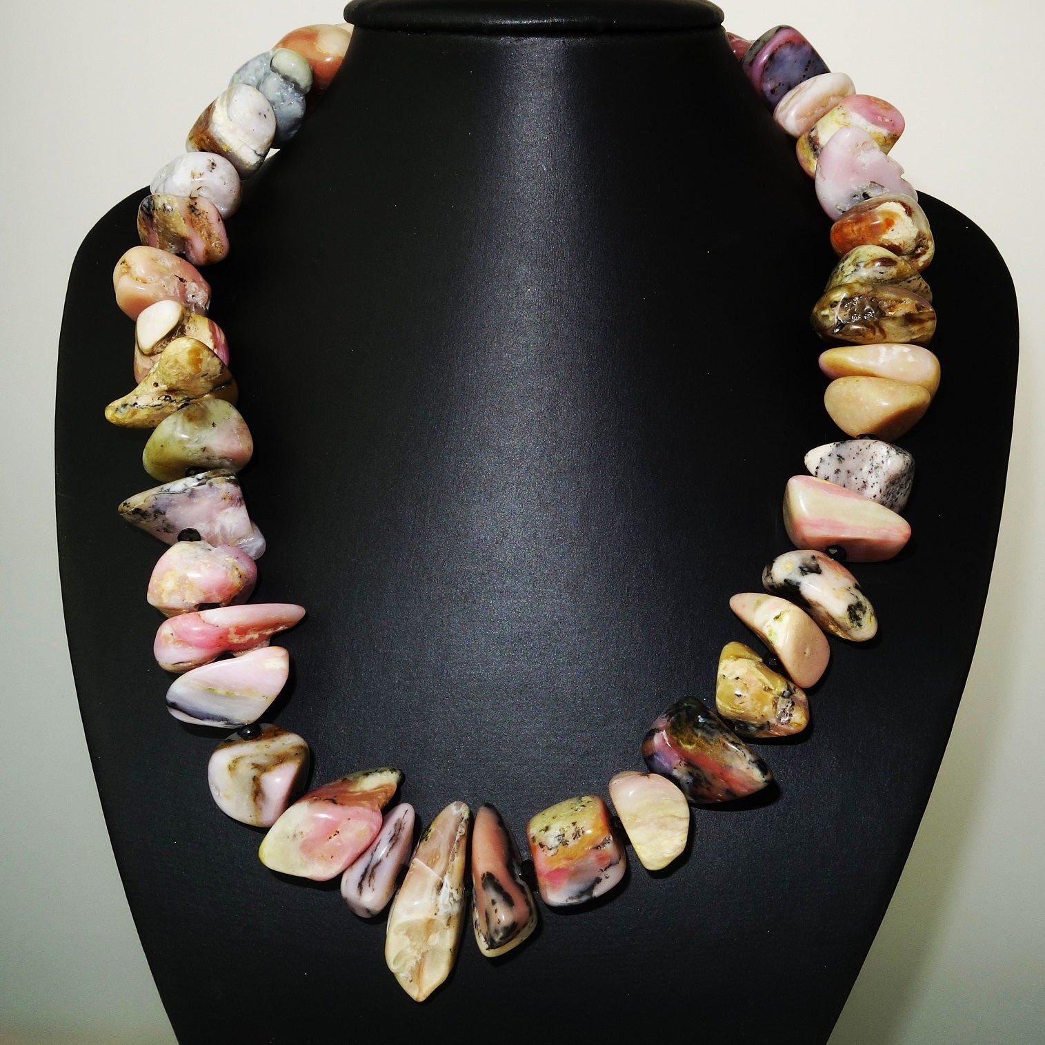 AJD Necklace of Highly Polished Pink Peruvian Opal Nuggets and Black Spinel For Sale