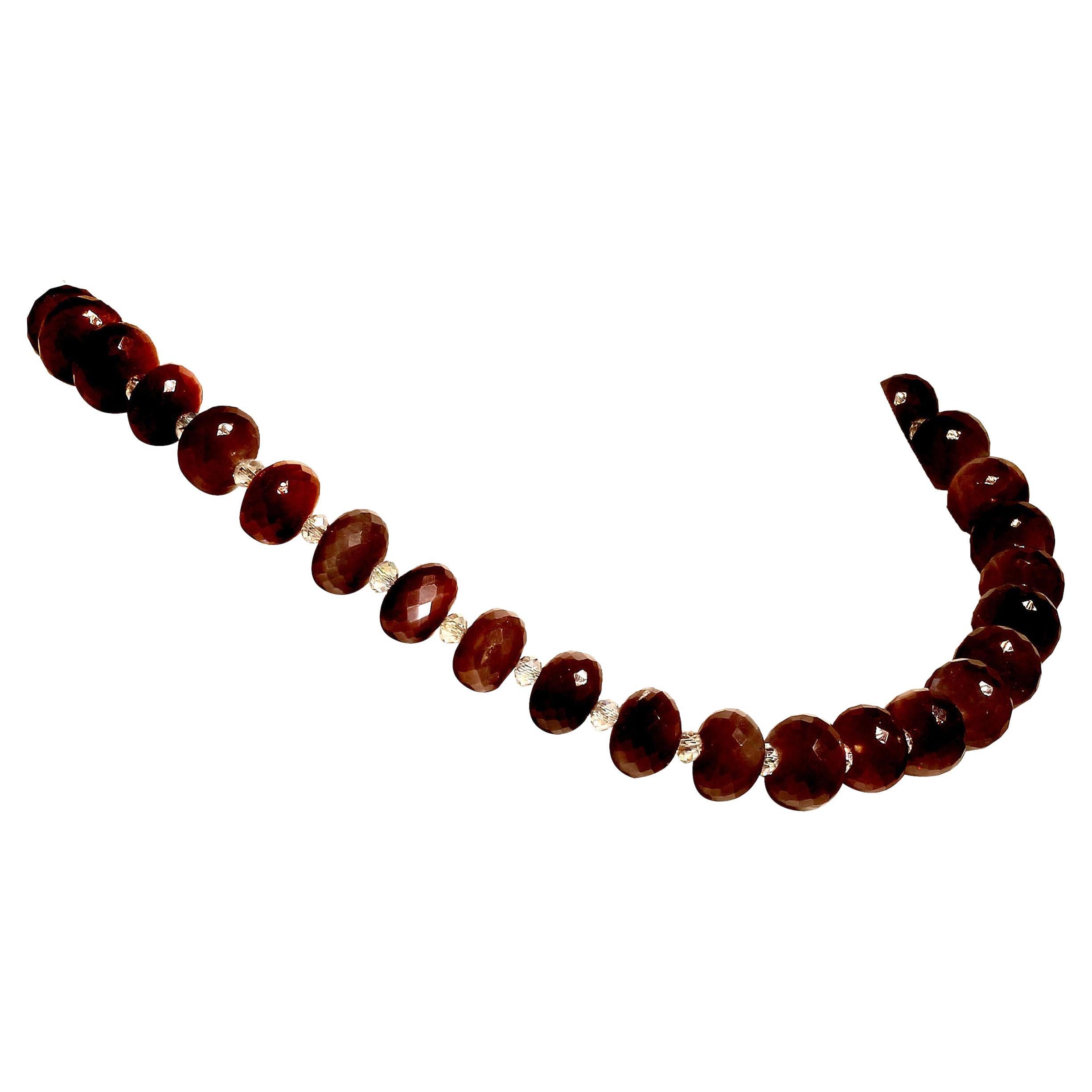 AJD 17 Zoll Choker Handgefertigte Halskette aus Schokoladen-Mondstein und klarem Kristall für Damen oder Herren im Angebot