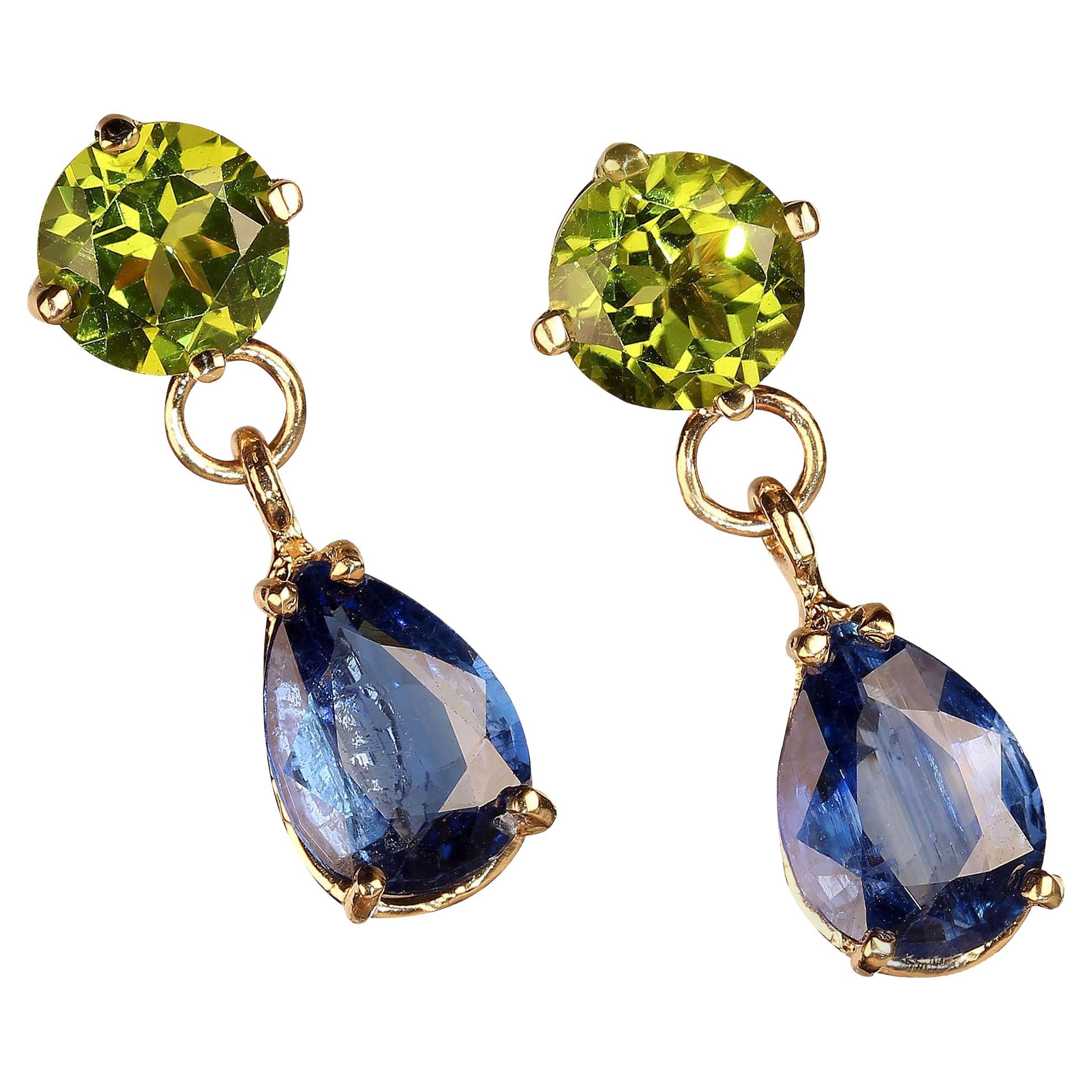 AJD Elegant Peridot and Kyanite Dangle Earrings in 14K Yellow Gold For Sale