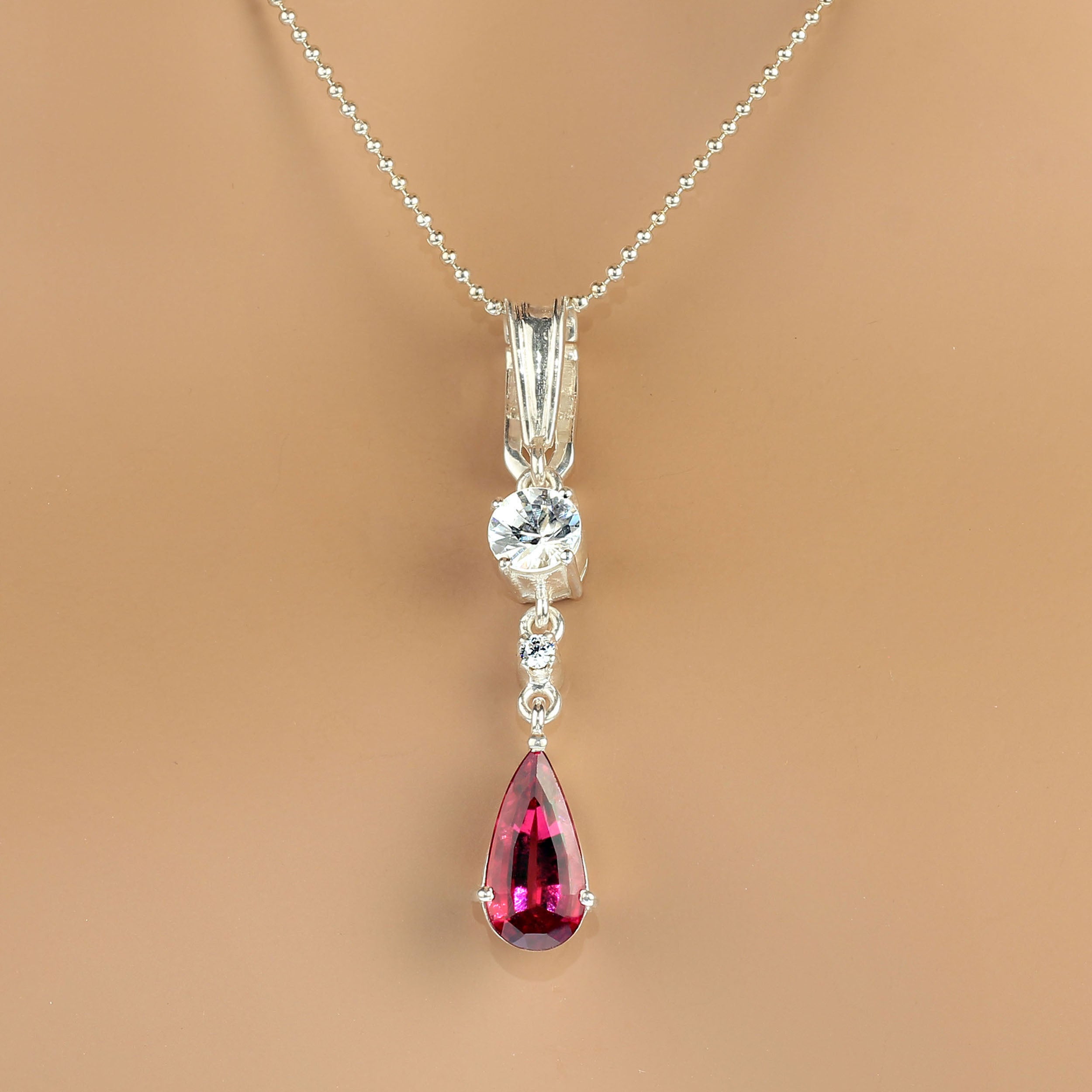 AJD Elegante ciondolo in rubelite e zirconi veri