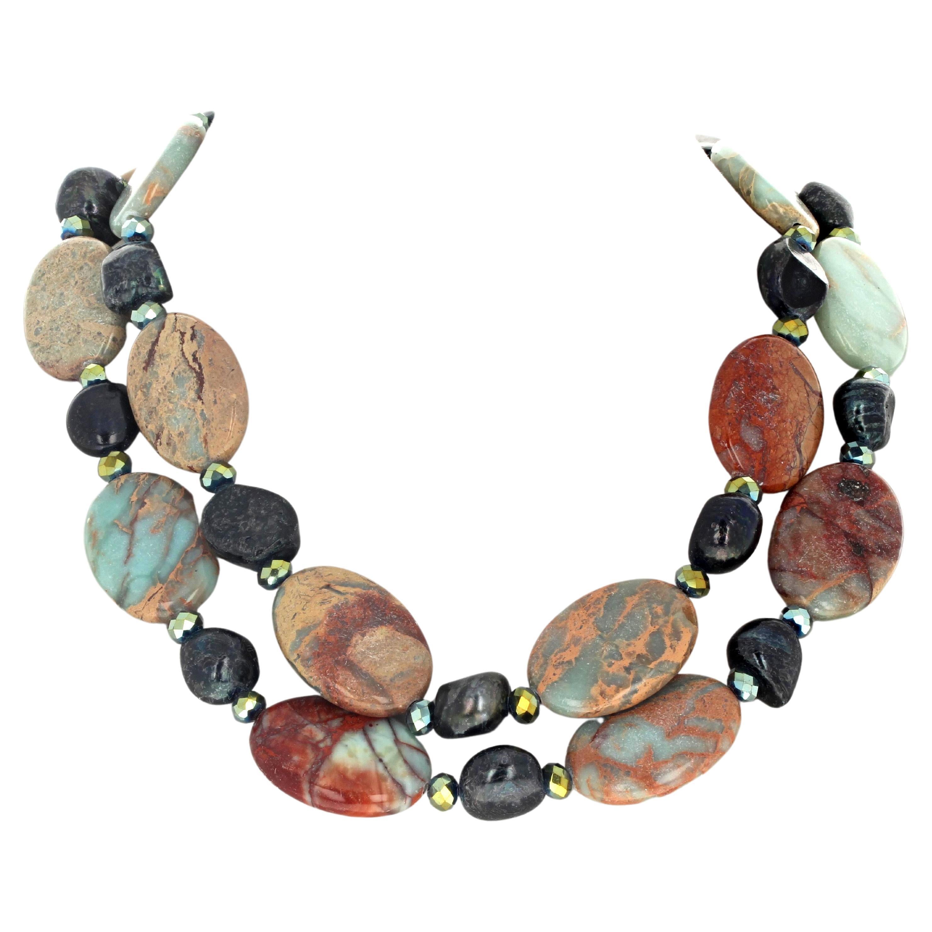 AJD, collier double brin obsidienne et serpentine noire véritablement élégant