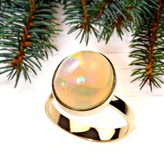 AJD Delightful Round Opal in 18KT Yellow Gold Ring
