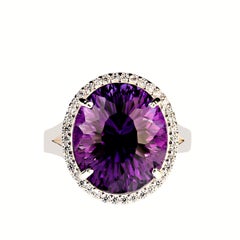 AJD Elegante Anillo de Cóctel de Amatista y Circonitas Centelleantes ¡La Piedra de Nacimiento de Febrero!