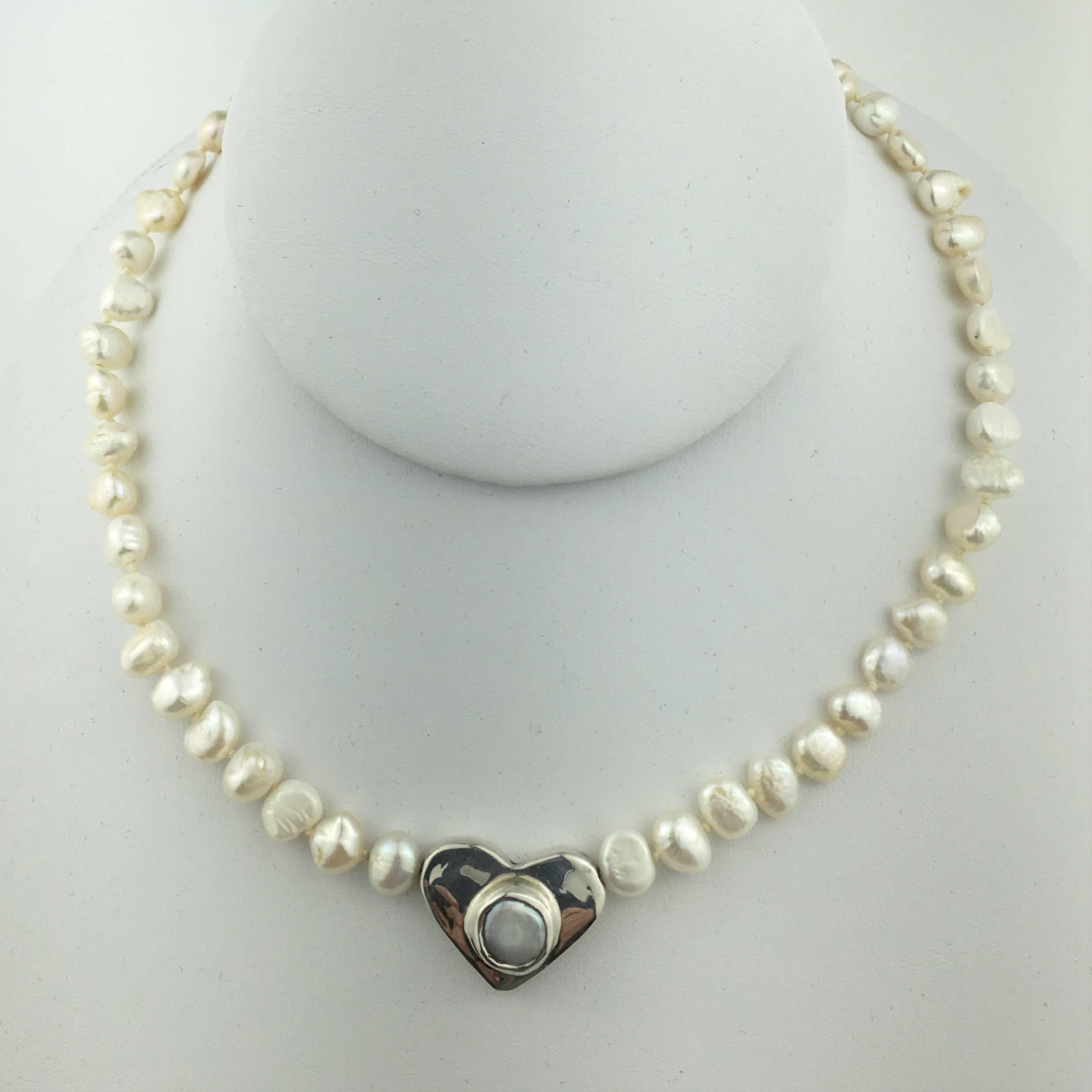 Pearl Choker Necklace with Sterling Silver Heart In Excellent Condition In Raleigh, NC