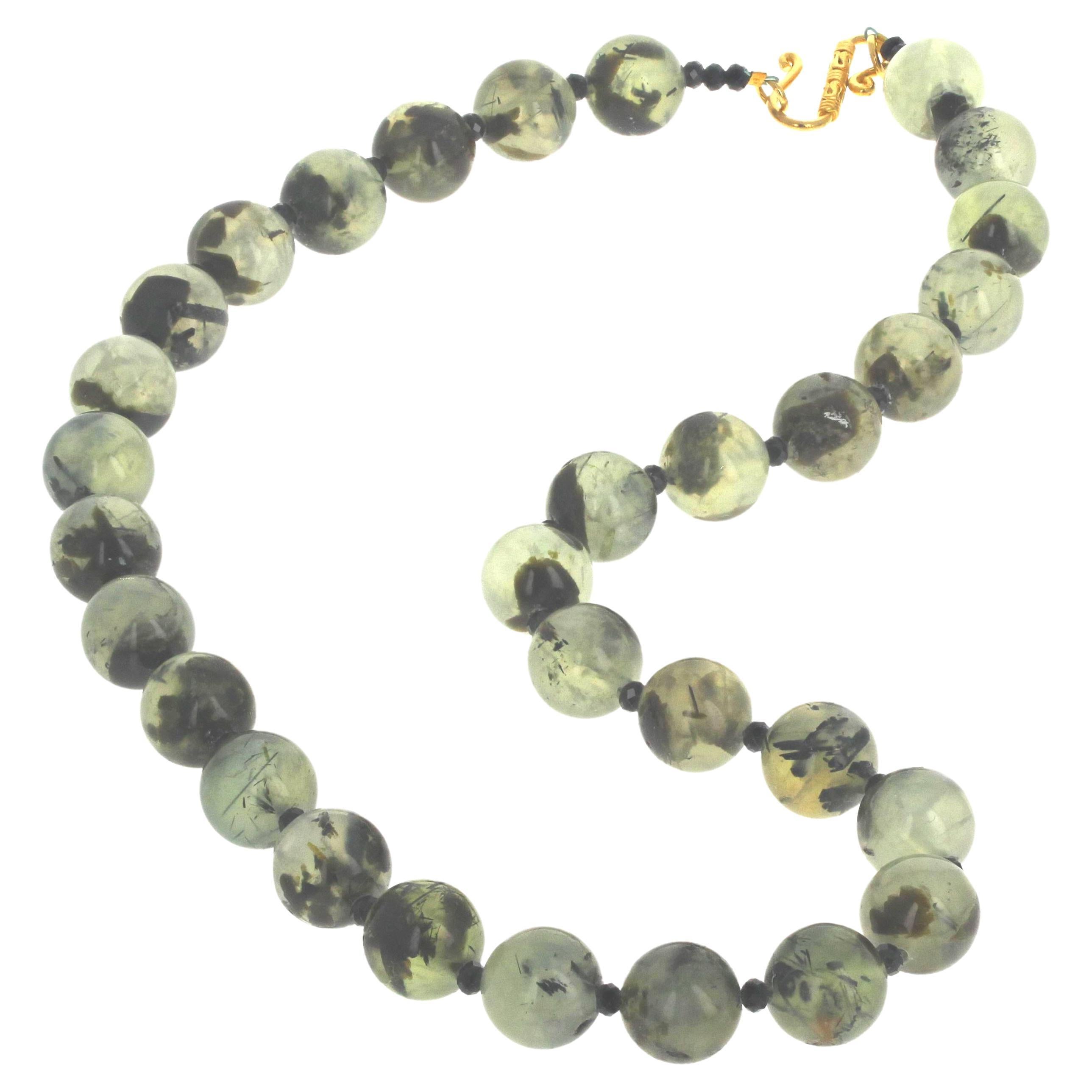 Collana Natural Elegance di prehnite vera e onice nero naturale da 19 pollici