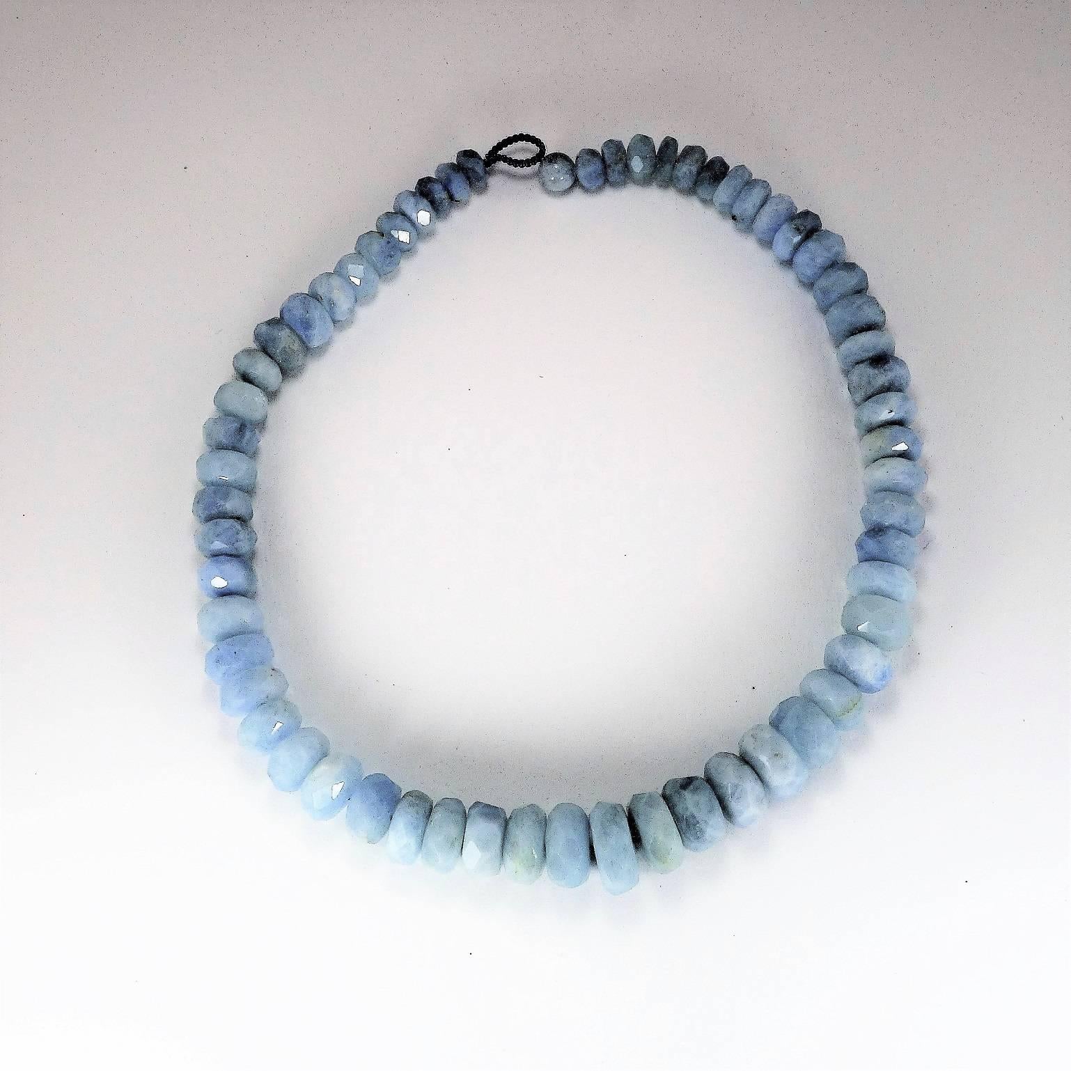 Frosty Aquamarine Graduated Choker Necklace   March Birthstone In New Condition In Raleigh, NC