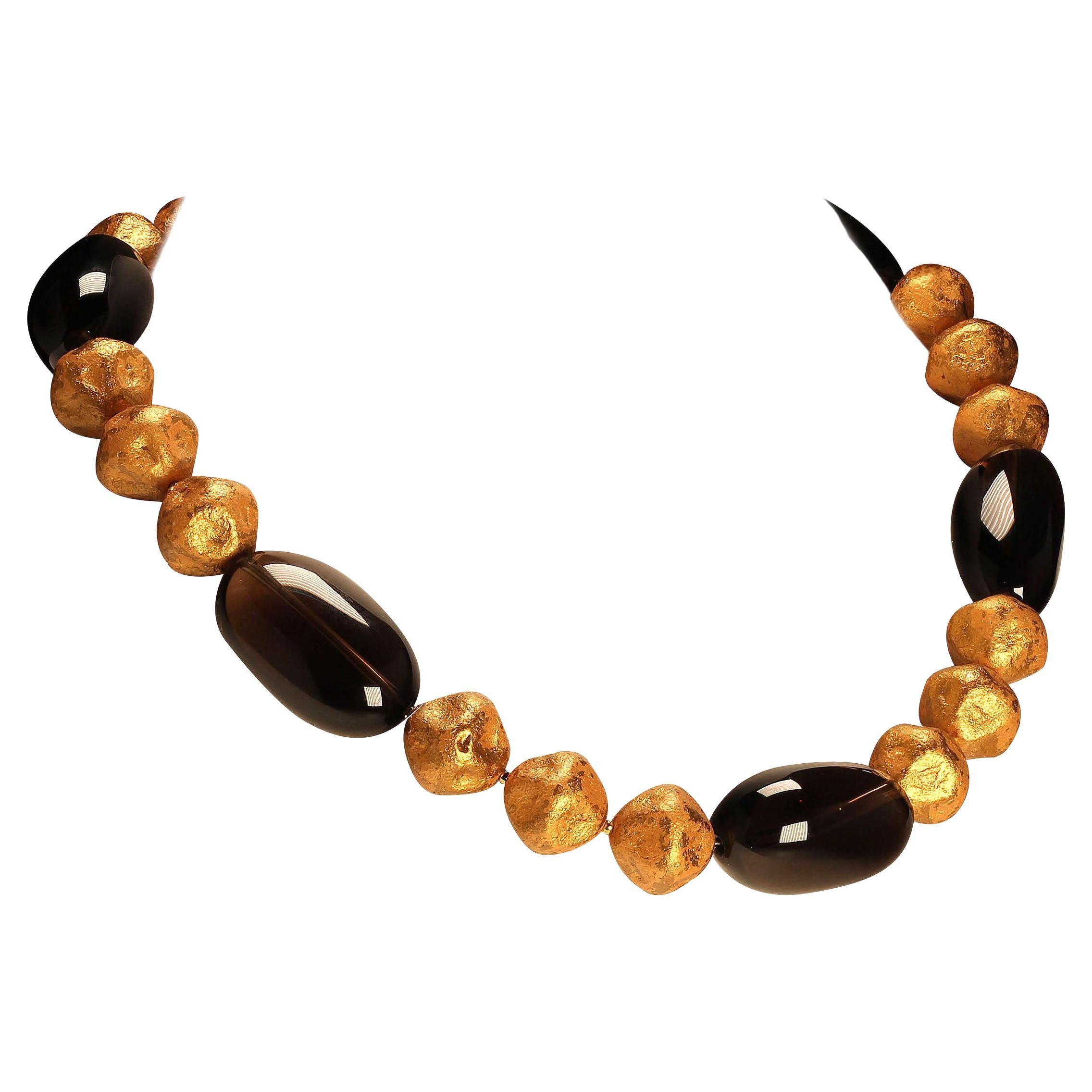 AJD Distinctive Collier de perles tchèques en quartz fumé et or
