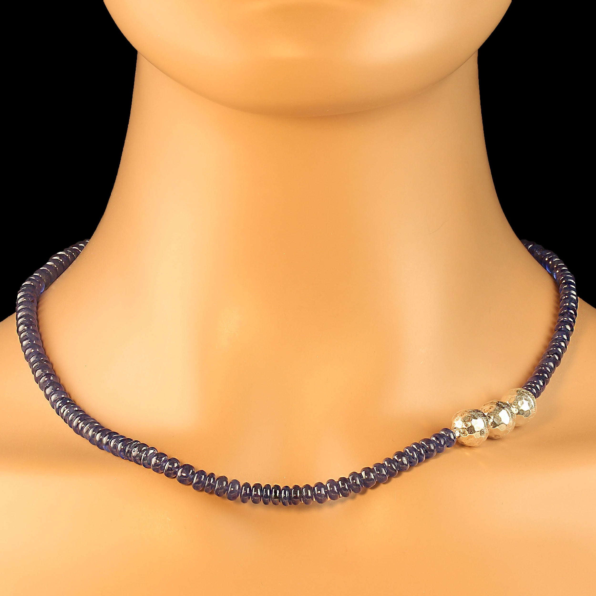 AJD Elegant Blue Sapphire and Sterling Silver 19 Inch Necklace For Sale
