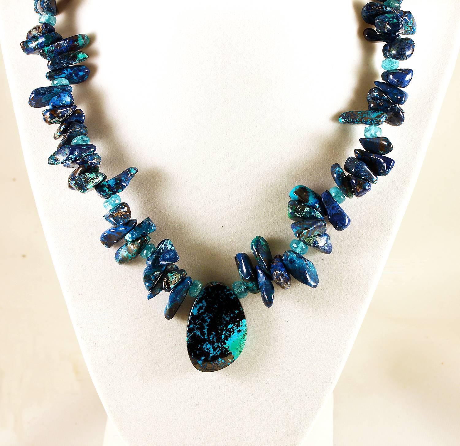 Magnificent Chrysocolla and Apatite Necklace In Excellent Condition In Raleigh, NC