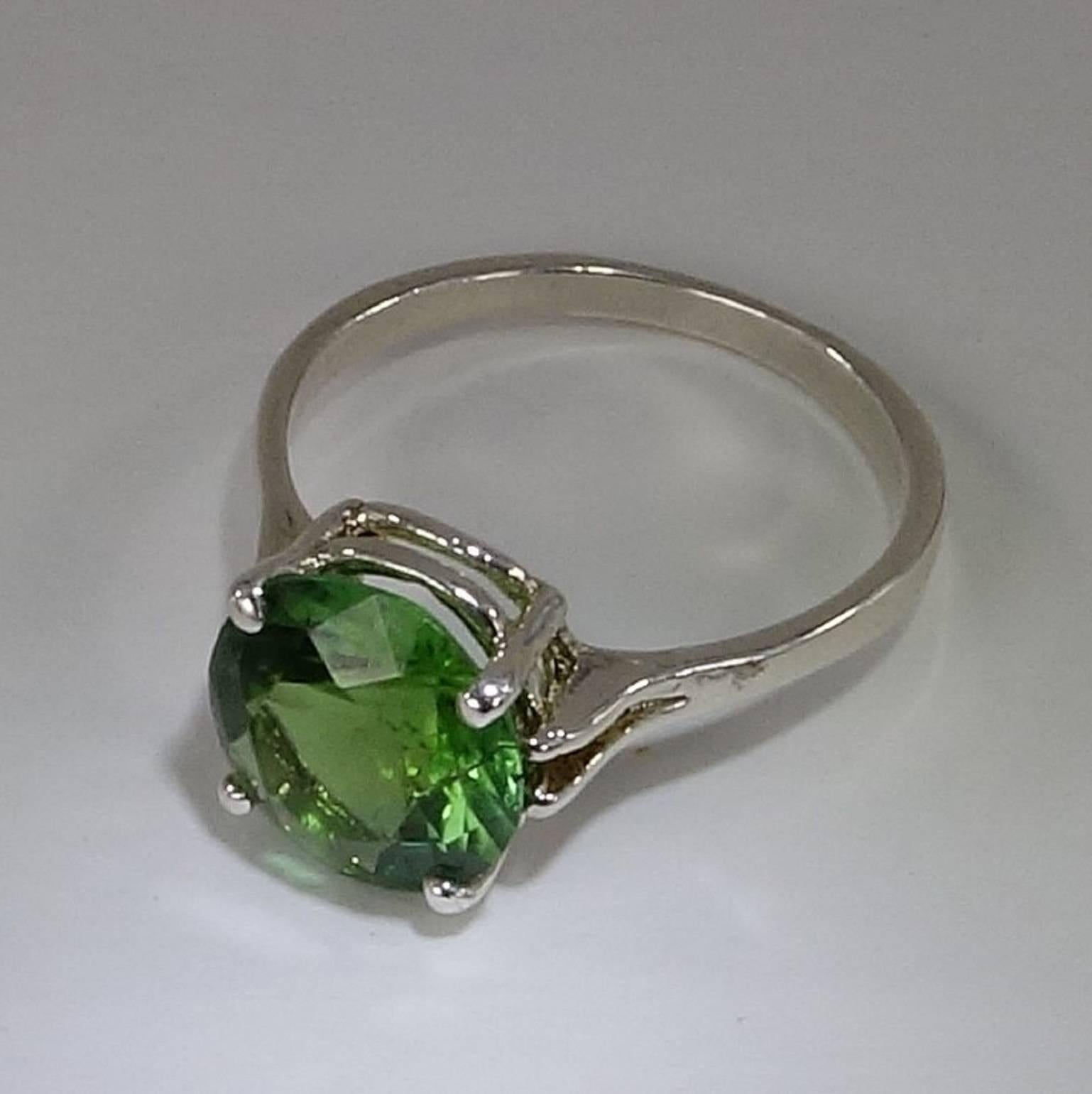 Round Green Tourmaline Sterling Silver Ring 1