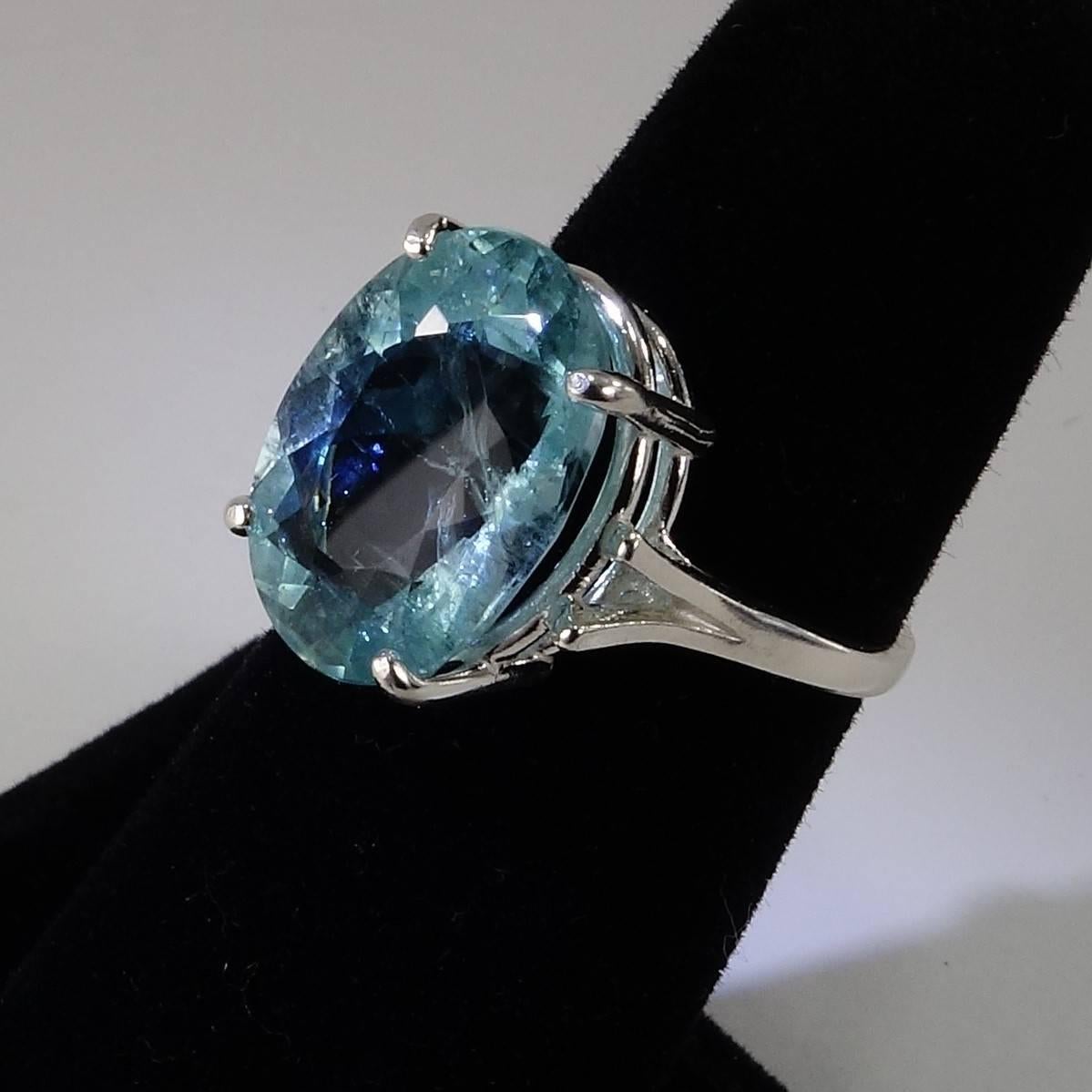 Oval Bright Blue Aquamarine Sterling Silver Cocktail Ring 2