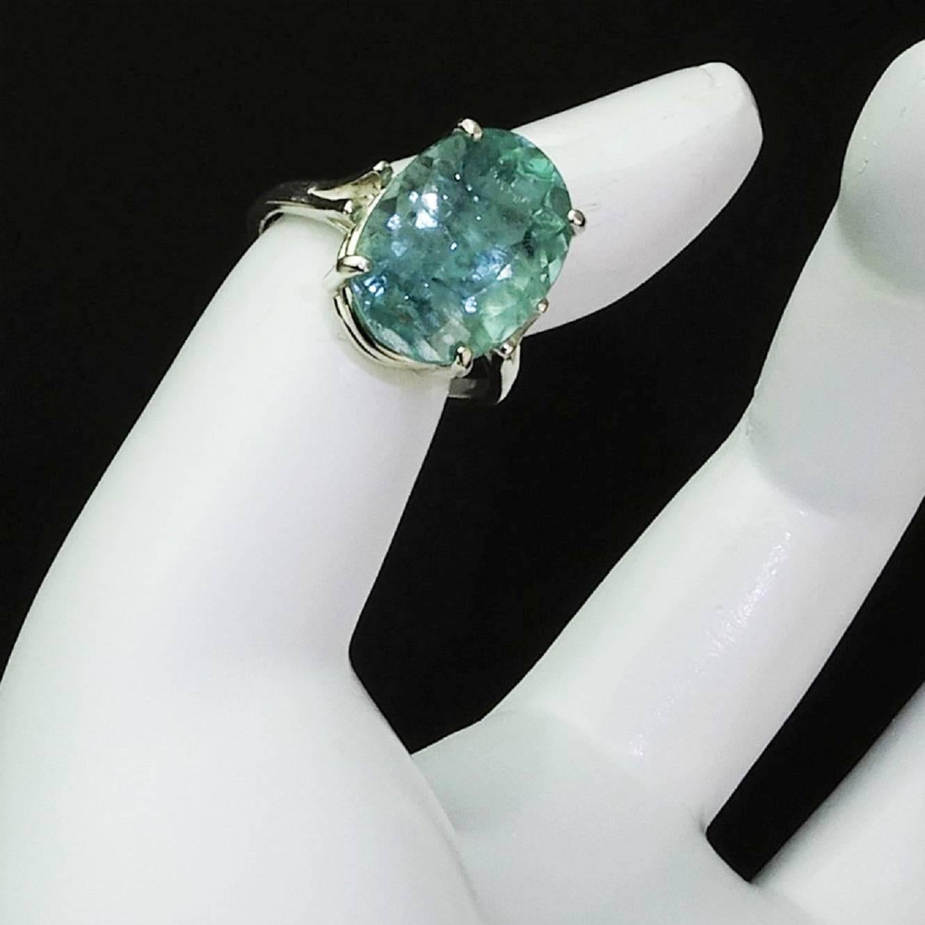 Oval Bright Blue Aquamarine Sterling Silver Cocktail Ring In New Condition In Raleigh, NC
