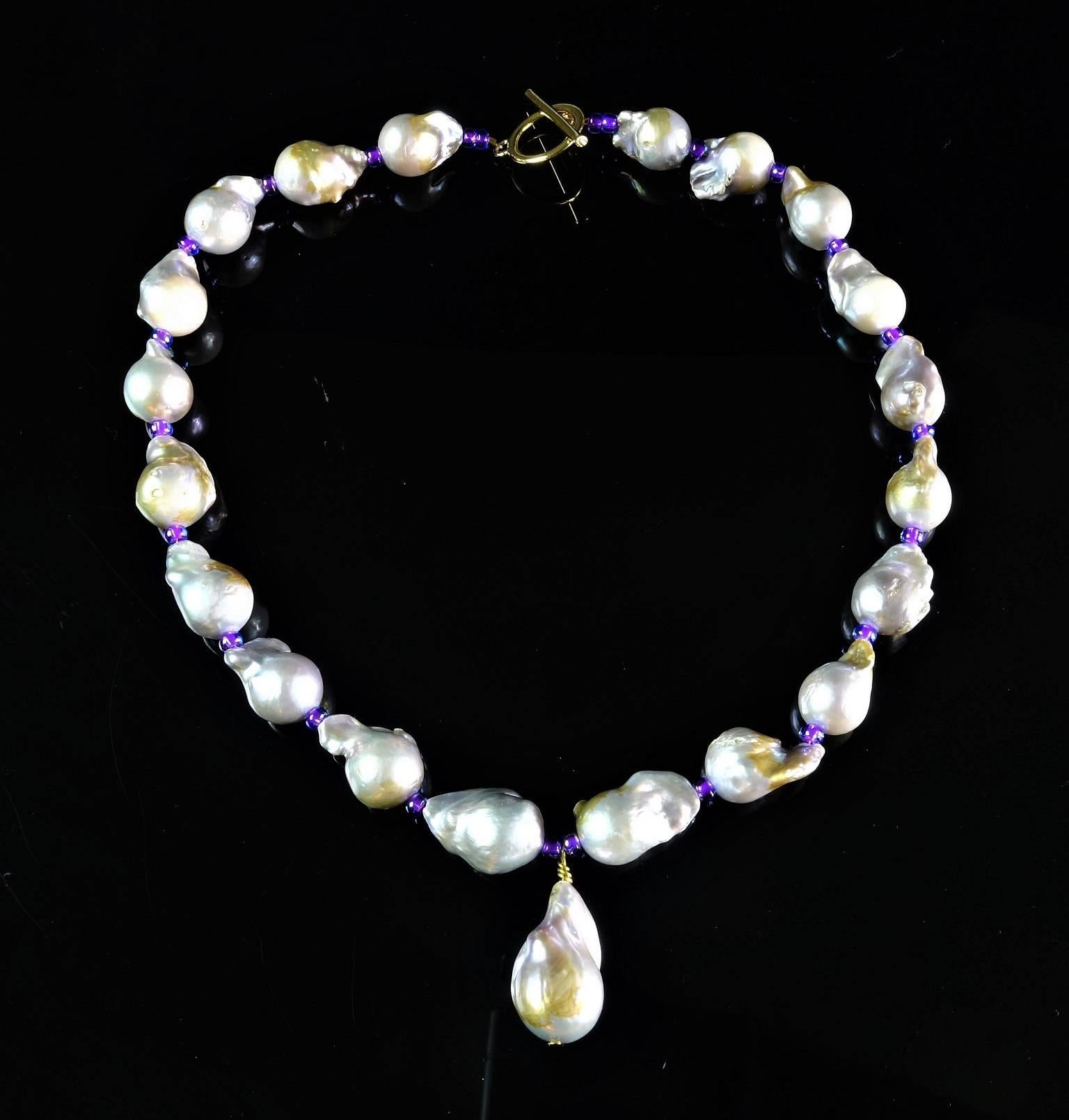 Gemjunky Baroque Pearl Necklace with Center Pearl Dangle 5