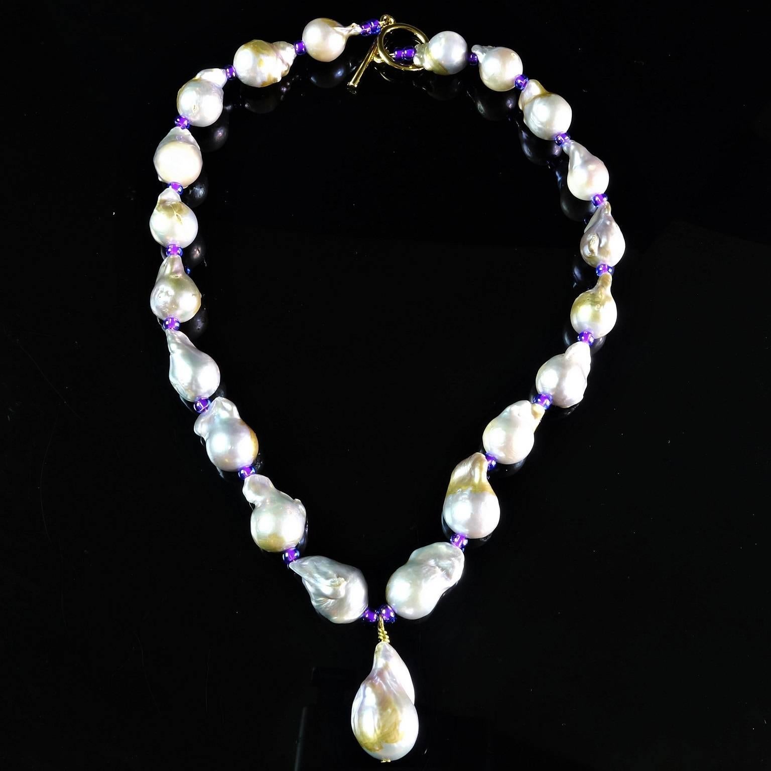 Gemjunky Baroque Pearl Necklace with Center Pearl Dangle 6