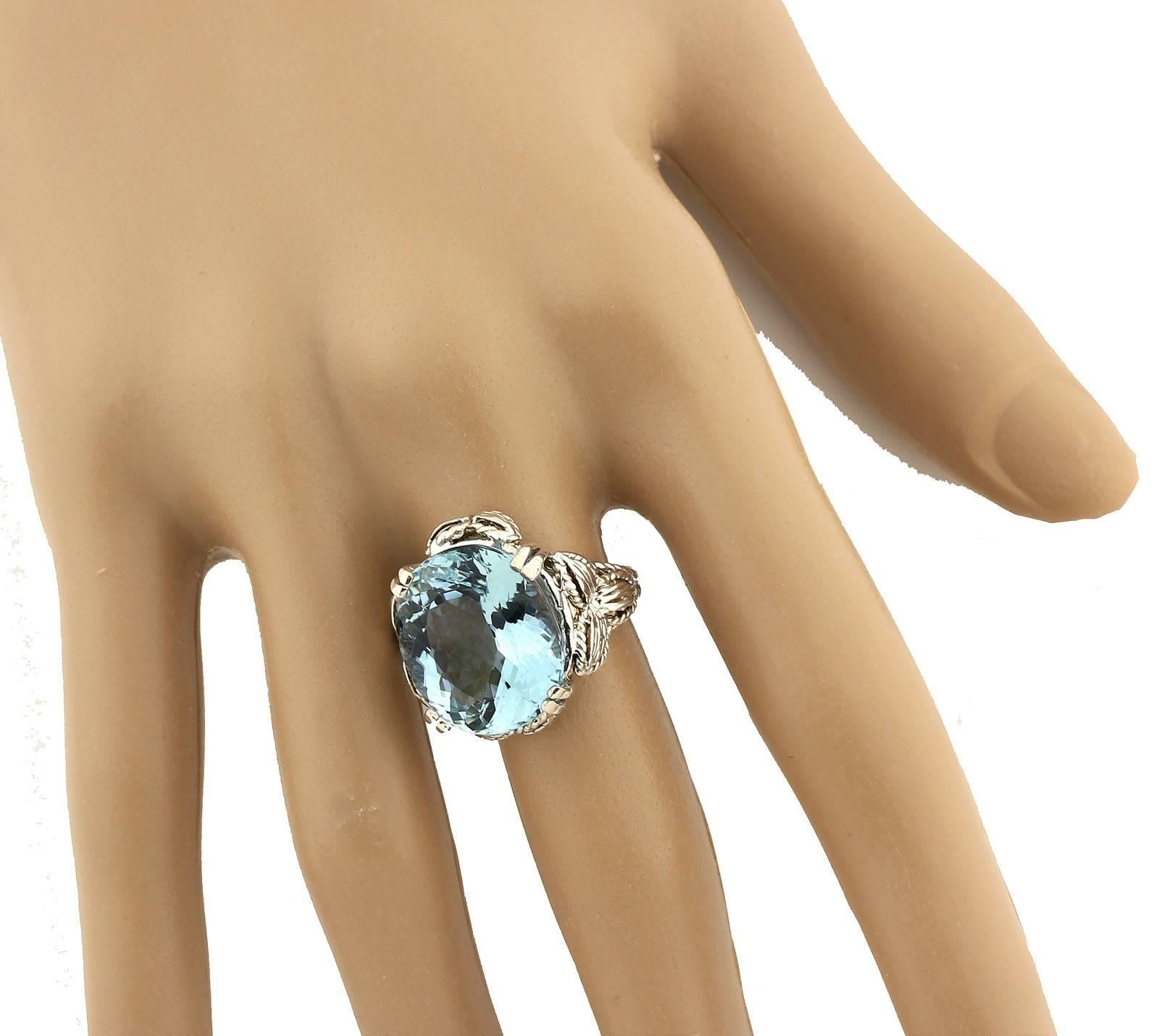 AJD Rare Exquisite 13.5Ct Intensely Sparkling Blue Aquamarine Cocktail Ring In New Condition In Raleigh, NC