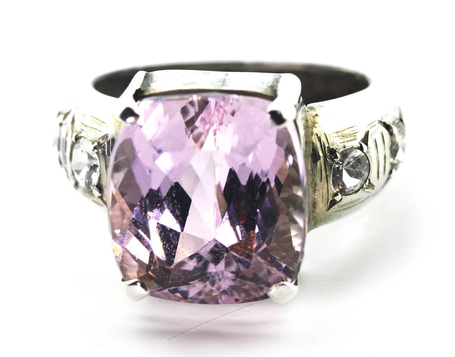 AJD Elegant 9+ Ct Kunzite & Sri Lankan Real White Sapphire Silver Cocktail Ring In New Condition For Sale In Raleigh, NC