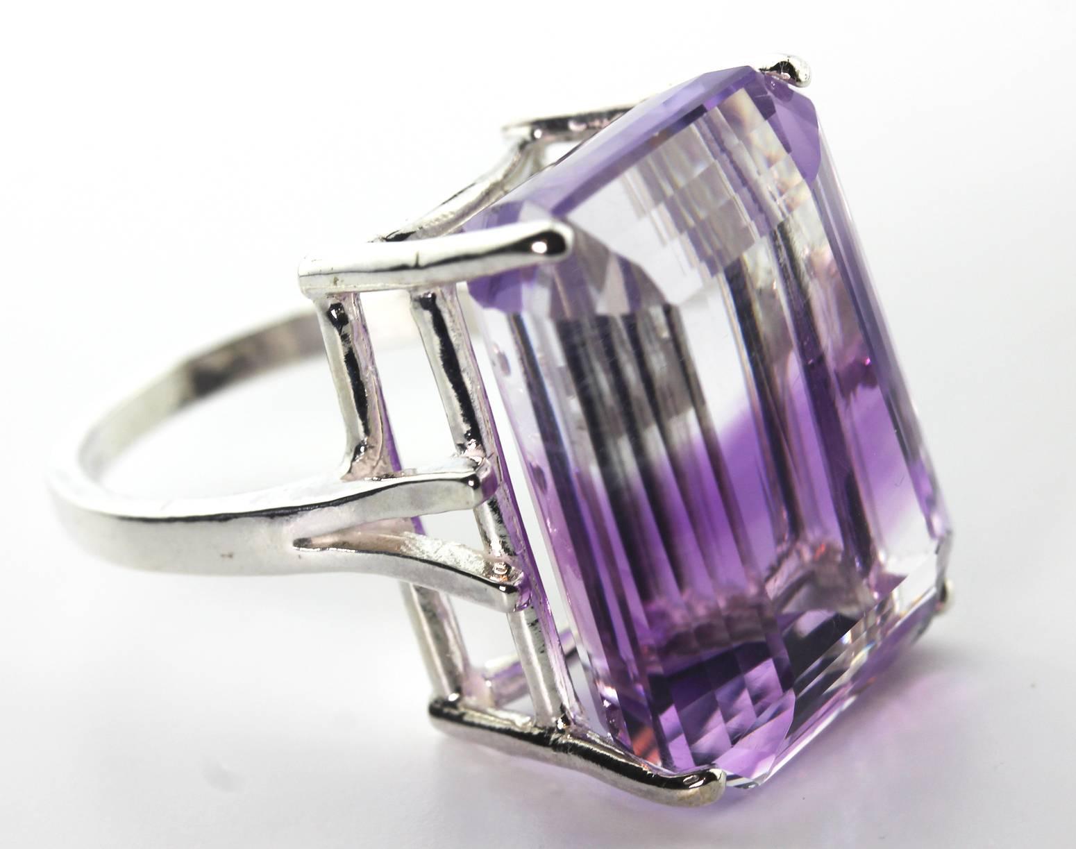 33.43 Carat Naturally Striped Quartz Amethyst Sterling Silver Cocktail Ring In New Condition In Raleigh, NC