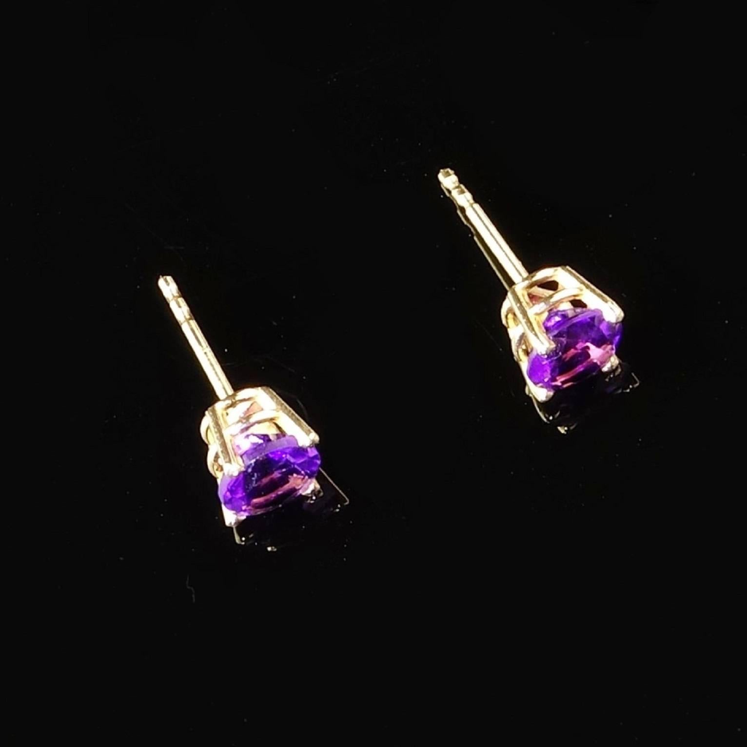 Amethyst and Yellow Gold Stud Earrings  1