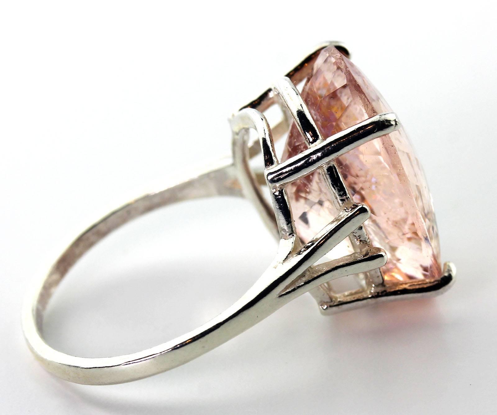 11.24 Carat Oval Morganite Sterling Silver Ring In New Condition In Raleigh, NC